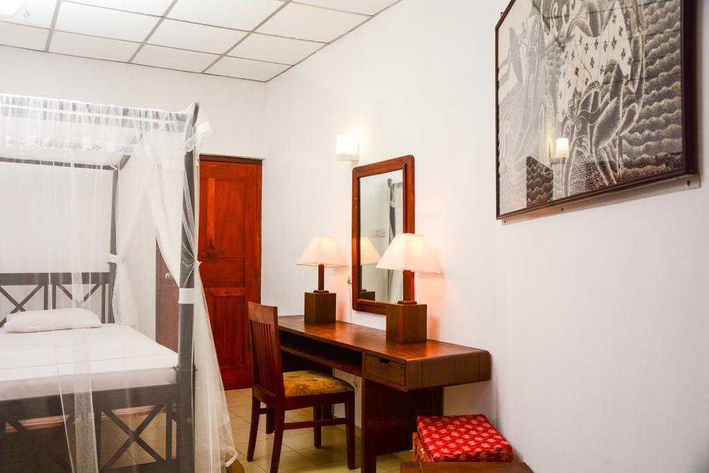 Ykd Tourist Rest Hikkaduwa Hotel Kültér fotó